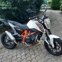 Ktm duke 690 abs