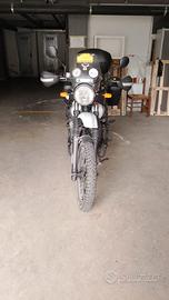Royal Enfield Himalayan 411