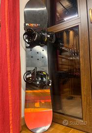 Snowbord Burton Custom con attacchi Burton Mission