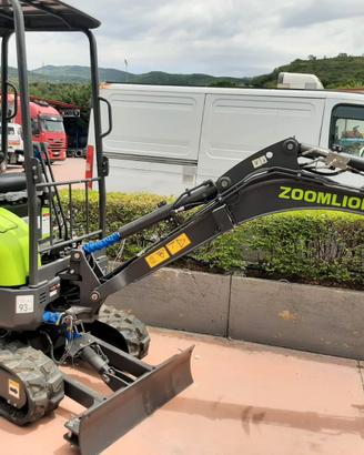 ESCAVATORE ZOOMLION 18 Q