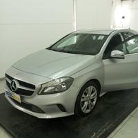 MERCEDES-BENZ A 200 d Sport auto my16