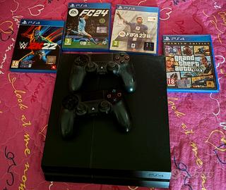 Playstation 4,giochi e due controller
