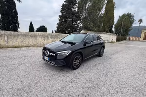 MERCEDES-BENZ GLA 200 D SPORT PLUS AUTO
