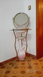 Lavatoio con bacinella e brocca