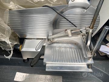 affettatrice stendipizza piastra cottura