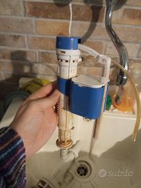 galleggiante + pompa wc