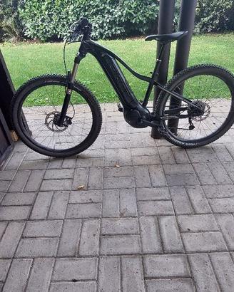 bicicletta elettrica giant