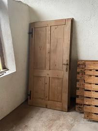 2 Porte rusticali in legno