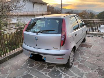 Fiat Punto metano. 