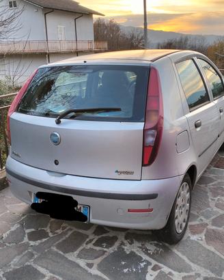Fiat Punto metano. 