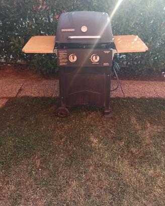 barbecue a gas a 2 fuochi