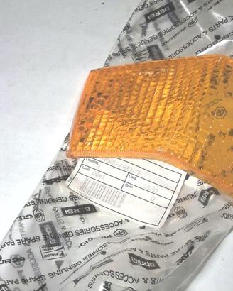 FRECCIA POSTERIORE DESTRA ARANCIO VESPA PX 125 150