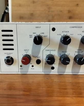 Preamplificatore TL Audio 5051 Ivory Series
