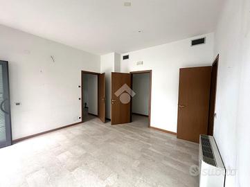 NEGOZIO A CASTELFRANCO VENETO