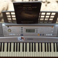 Tastiera Yamaha PSR-E303 YPT-300 + supporto