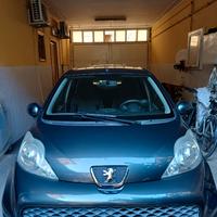Auto Peugeot 107