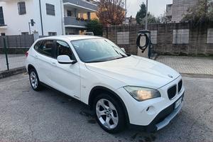 Bmw x1 2.0 143 cv ok neo patente