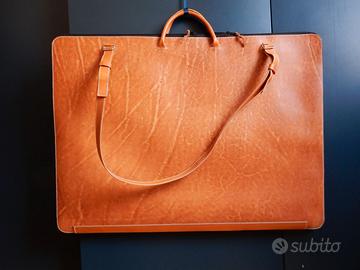 Cartella in cuoio di grandi dimensioni