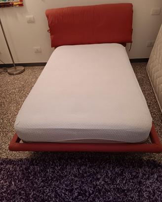 Letto una piazza e mezzo completo di materazzo