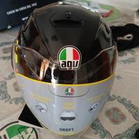 casco AGV ancora in co