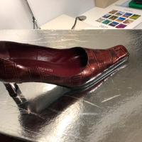 Scarpe eleganti in coccodrillo