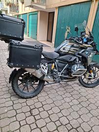 Bmw Gs 1250 R tiple black