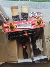 KIT AMMORTIZZATORI KYB - PEUGEOT 5008 - CITROEN C4