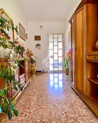 5 LOCALI A CAERANO DI SAN MARCO