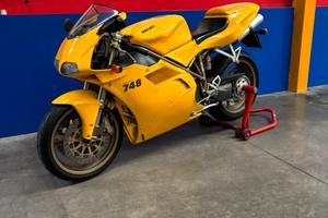 Ducati 748 S
