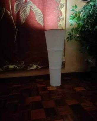 Lampada da terra FLACKA di IKEA