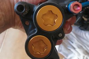 pinze freno anteriore yamaha r1 2003