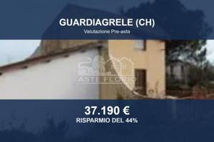 Immobile in asta di 201 m² con più di 5 locali a G