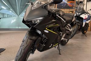 Honda CBR 650 R E-Clutch - 2026