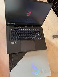 ASUS ROG Zephyrus G15 - RTX 3070, Ryzen 9, 16GB, 1