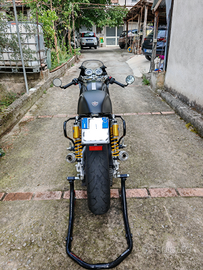 Triumph thruxton 1200 r