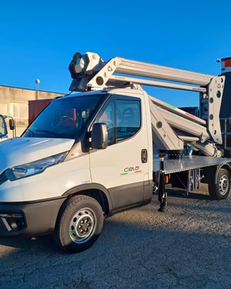 Iveco 35S14 con CELA 24P