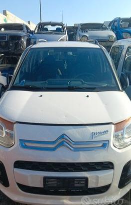 Citroen C3 benzina cilindrata 1.4 anno 2012