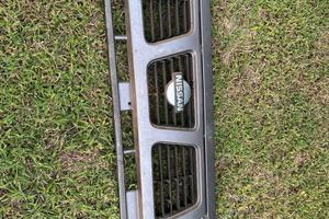 Griglia Nissan patrol y60