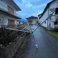Stendibiancheria a Ombrello Rotante da Giardino