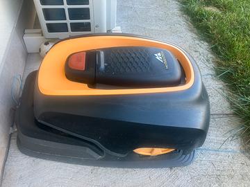 robot tagliaerba
