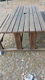 Tavolo in legno con panca, usato e ricondizionato