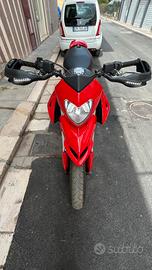 Hypermotard 796