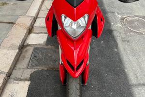 Hypermotard 796