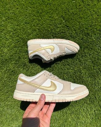 Nike Dunk "Gold Swoosh", taglia 36