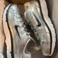 Scarpe Nike p6000 argentate e grigie