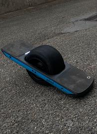 skate Onewheel pint x Skateboard elettrico 