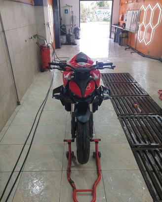 Honda hornet 1000