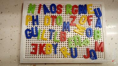 Quercetti lettere e lavagna giocattoli per bambini
