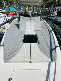 Barca Walkaround trimarchi dylet 85