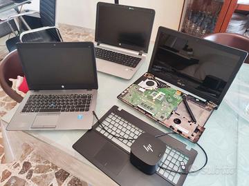 3 Notebook non funzionanti per uso ricambi
